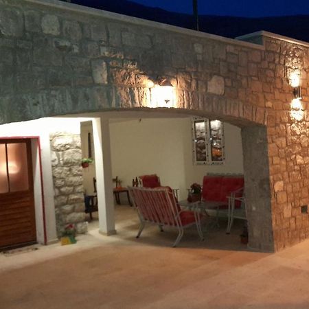 Stone House In Buljarica Villa Petrovac Bagian luar foto