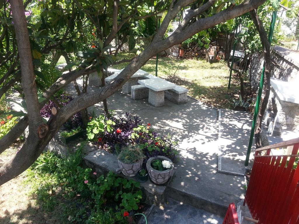 Stone House In Buljarica Villa Petrovac Ruang foto