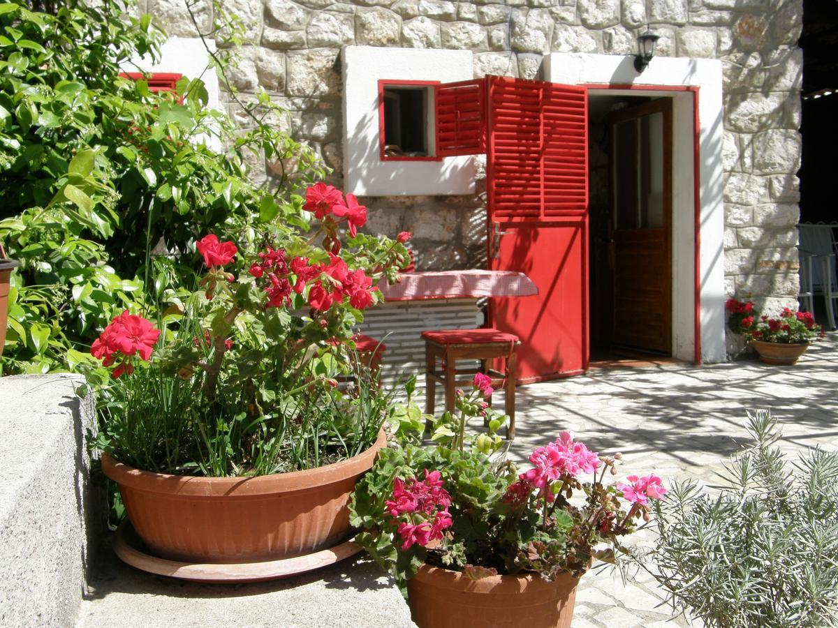 Stone House In Buljarica Villa Petrovac Bagian luar foto